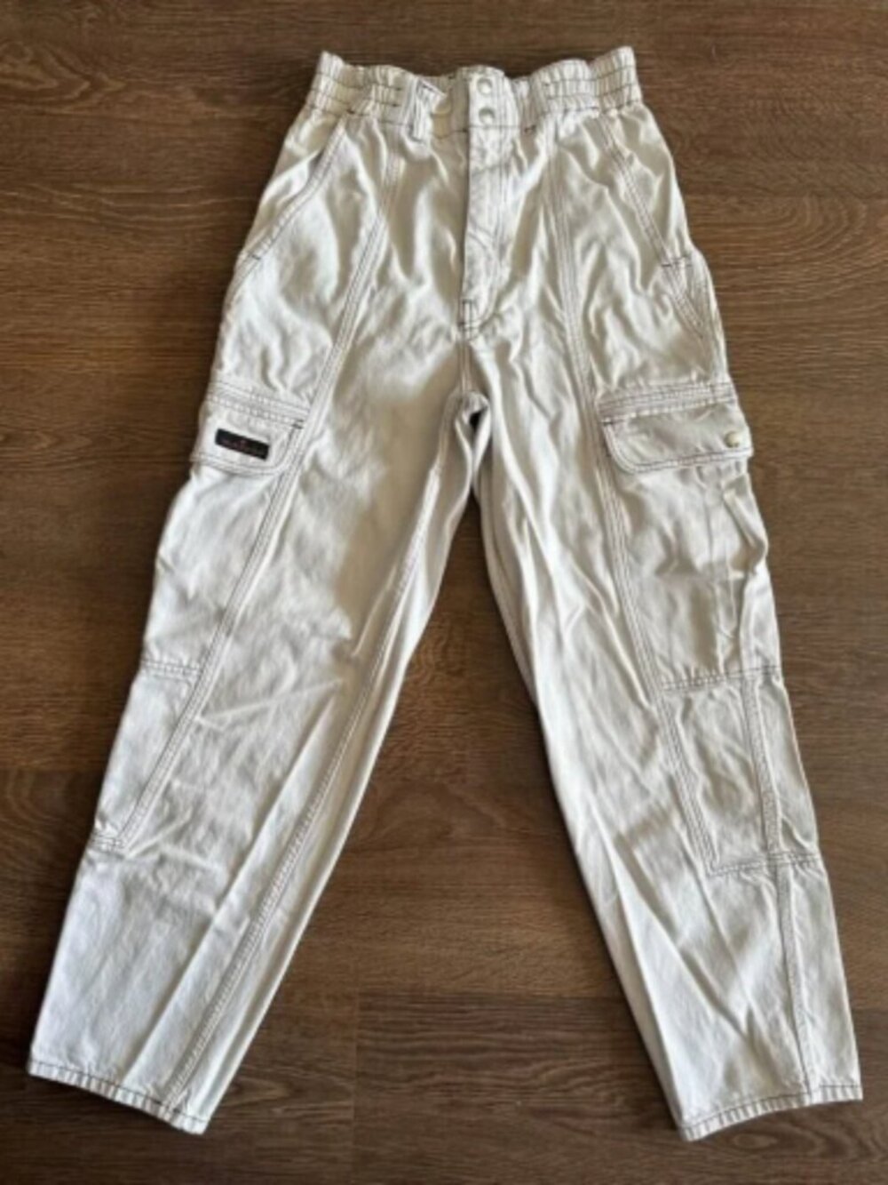 BDG Urban Outfitters White 90’s Jeans - Size 27
